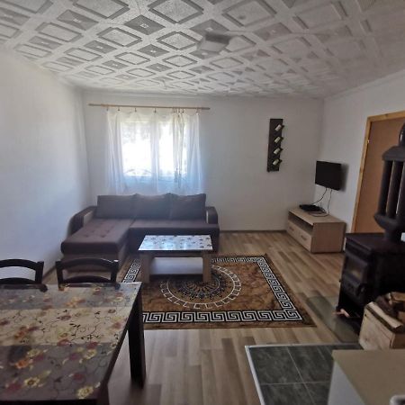 זבליאק Apartmani Momcilo מראה חיצוני תמונה