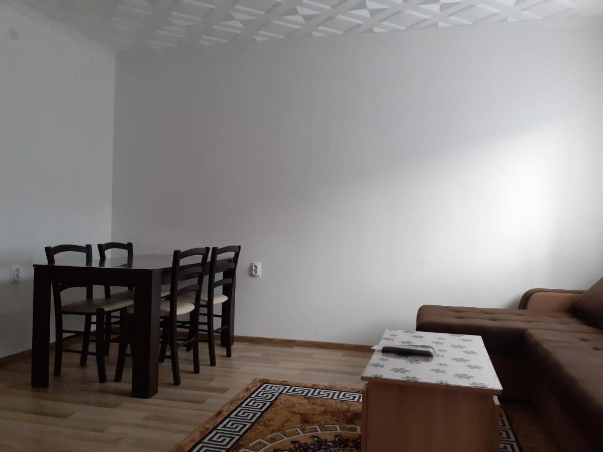 זבליאק Apartmani Momcilo מראה חיצוני תמונה