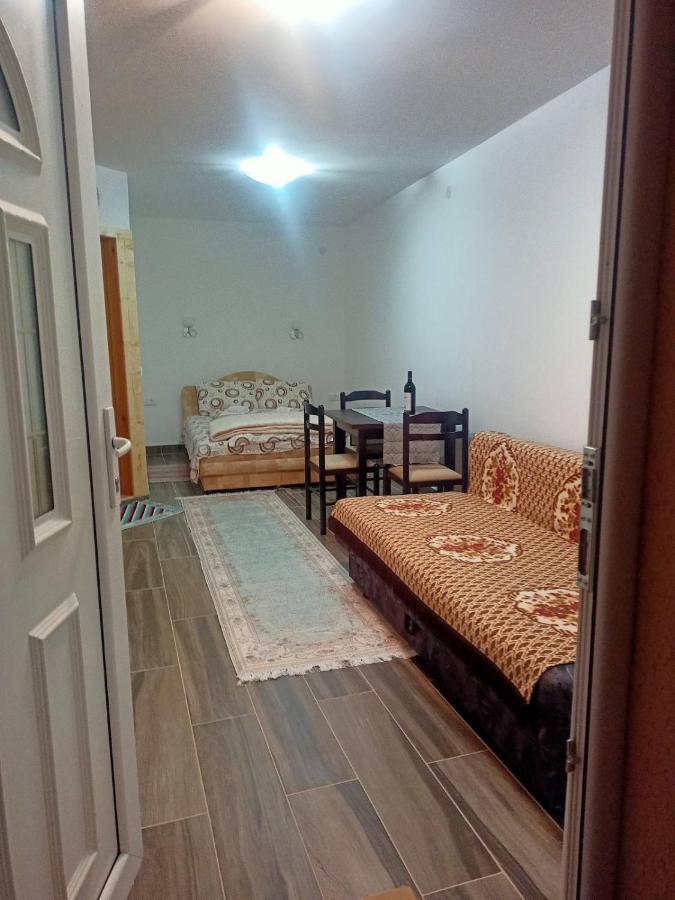 זבליאק Apartmani Momcilo מראה חיצוני תמונה