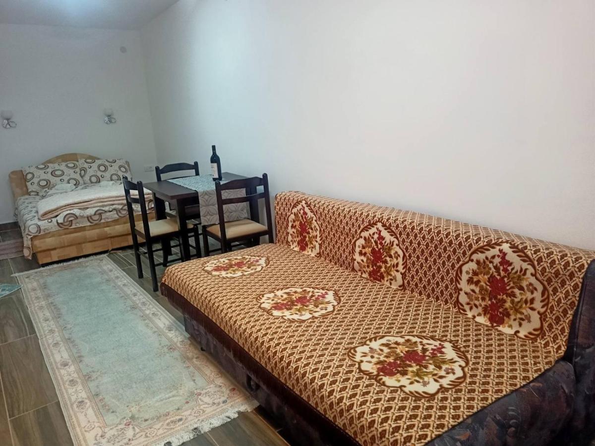 זבליאק Apartmani Momcilo מראה חיצוני תמונה