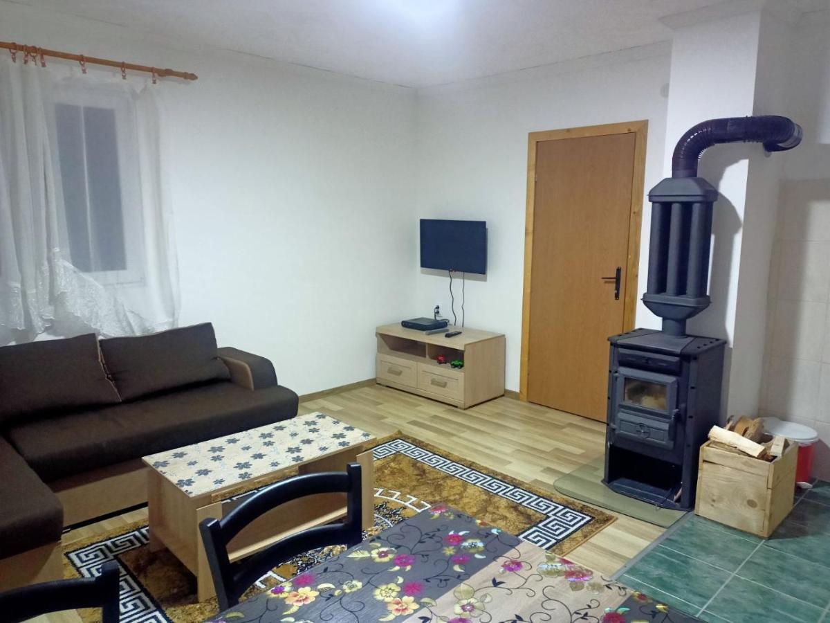 זבליאק Apartmani Momcilo מראה חיצוני תמונה