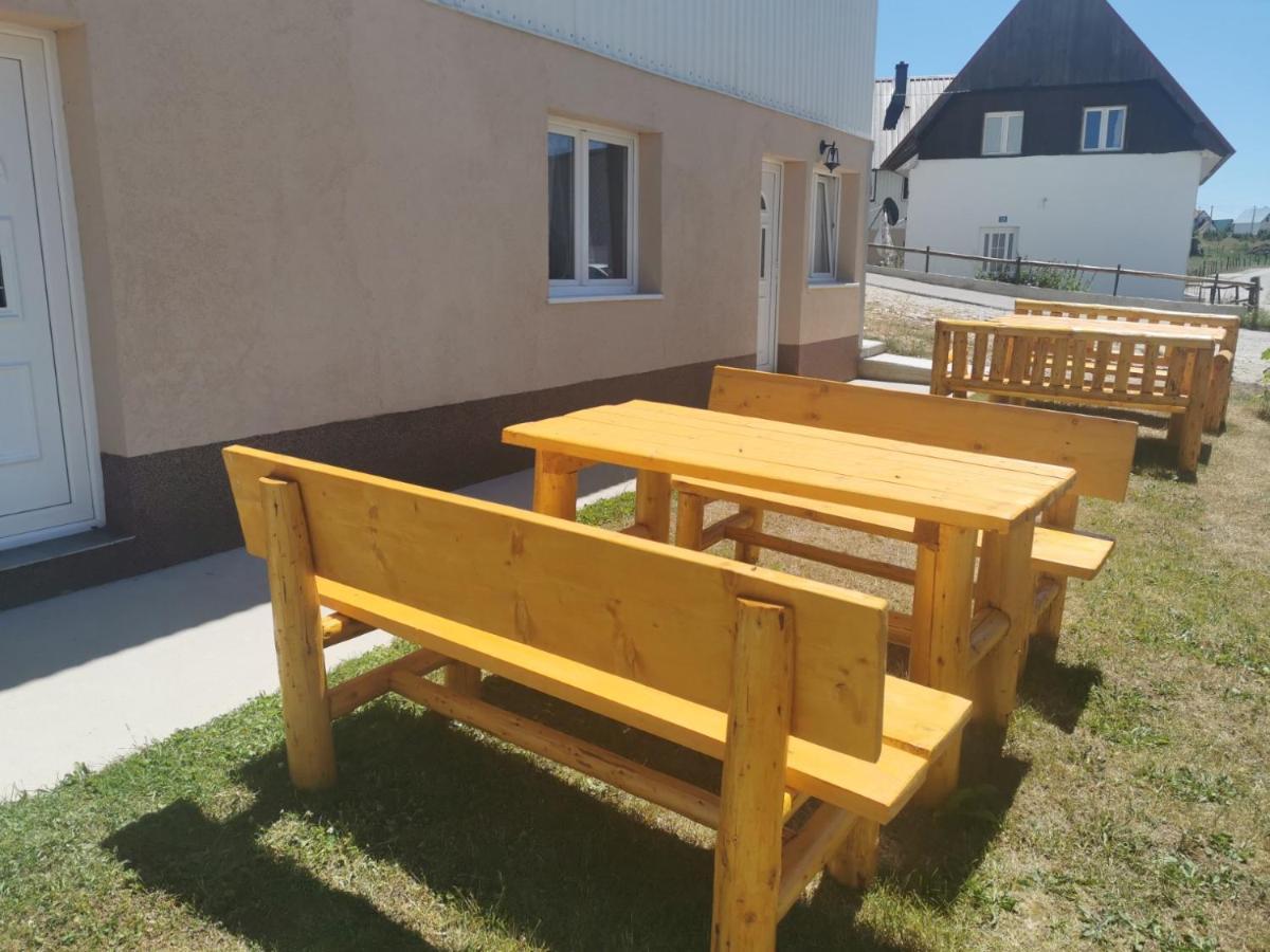 זבליאק Apartmani Momcilo מראה חיצוני תמונה