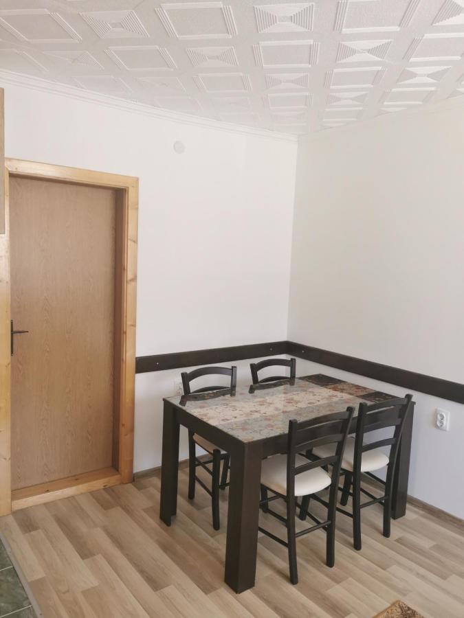 זבליאק Apartmani Momcilo מראה חיצוני תמונה