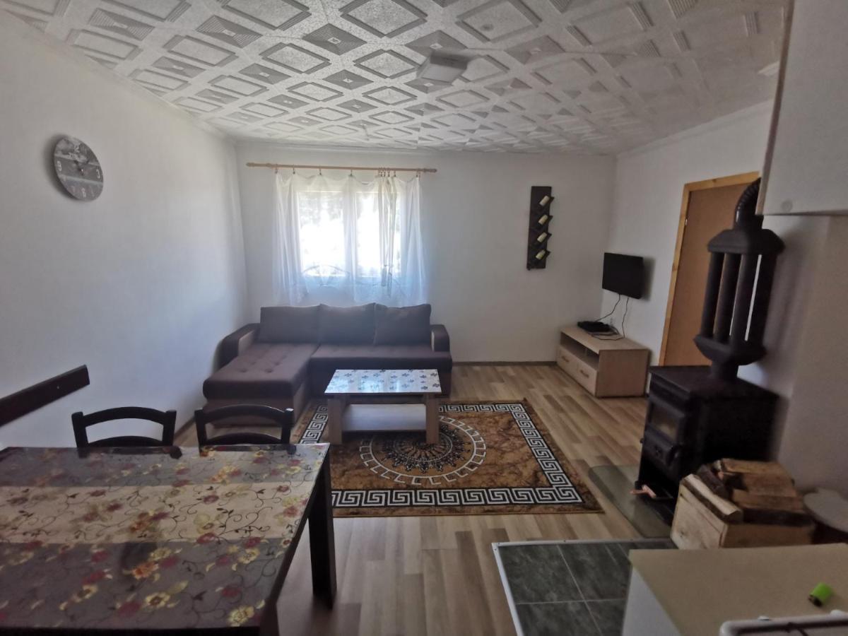 זבליאק Apartmani Momcilo מראה חיצוני תמונה